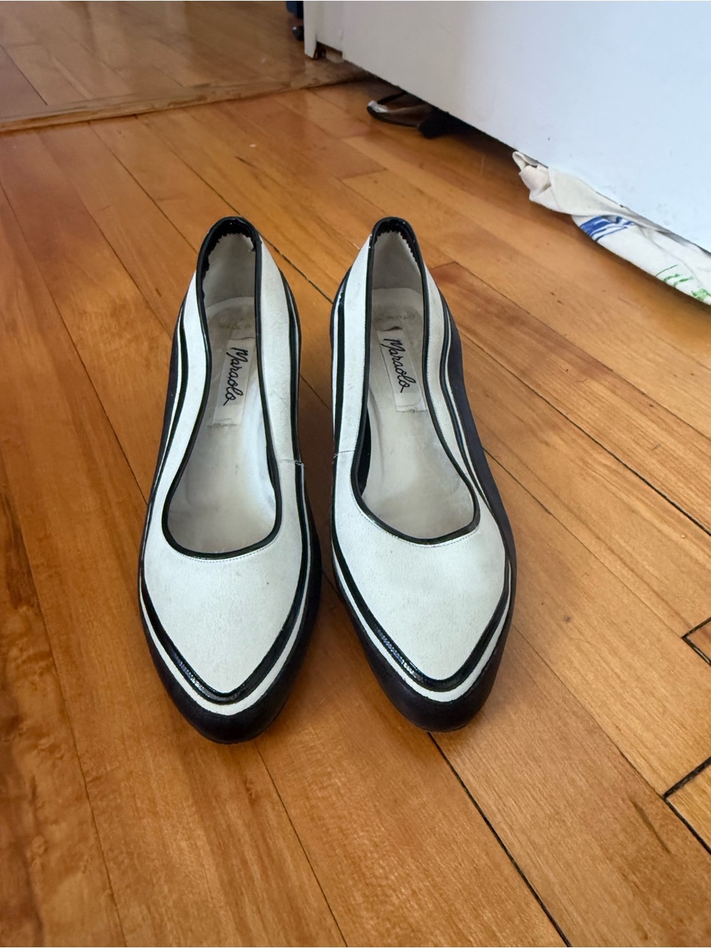 Maraolo Vintage Italian Leather Black & White Suede Kitten Heel Pumps EU 37